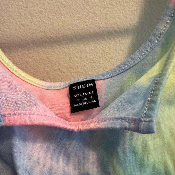 SHEIN Pastel Tie-Dye Kids Camisole - Picture 2 of 7